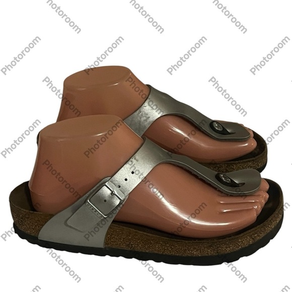 Birkenstock Gizeh Brillo Silver Sandals Sz 6 - Picture 1 of 14